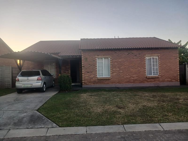To Let 3 Bedroom Property for Rent in Waterval East North West